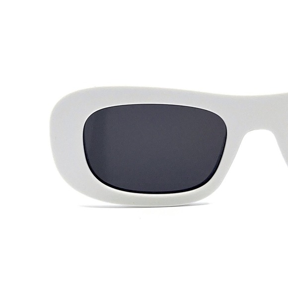 NEW!!! SALVATORE FERRAGAMO Sunglasses SF1046S 101 Authentic - Picture 4 of 12